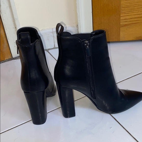 Heeled boots - Picture 4 of 4